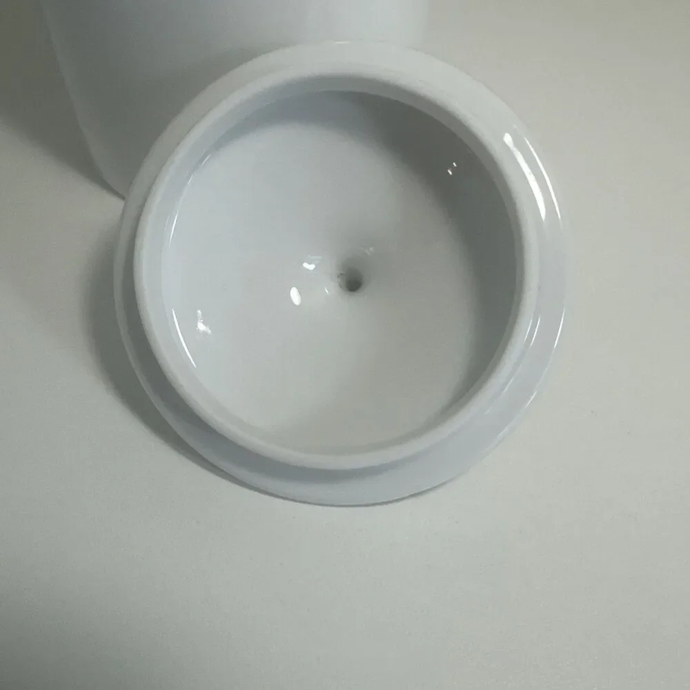 Crate & Barrel Staccato White Porcelain Creamer Kathleen Wills Japan